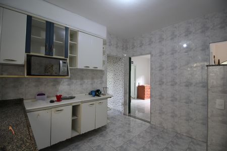 Casa de condomínio à venda com 52m², 3 quartos e 2 vagasCozinha