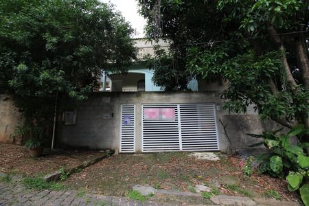 Casa de condomínio à venda com 52m², 3 quartos e 2 vagas Casa de condomínio à venda com 52m², 3 quartos e 2 vagasFachada