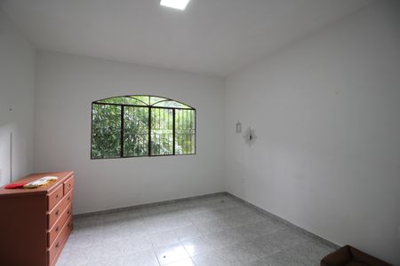 Casa de condomínio à venda com 52m², 3 quartos e 2 vagasSala