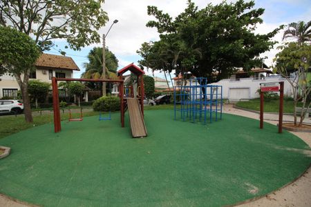Casa de condomínio à venda com 52m², 3 quartos e 2 vagasPlayground