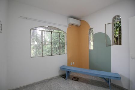 Casa de condomínio à venda com 52m², 3 quartos e 2 vagasQuarto 1