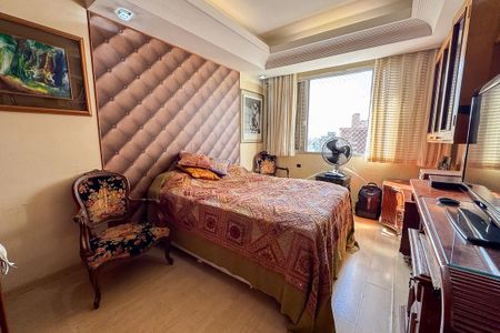 Apartamento à venda com 200m², 4 quartos e 2 vagasQuarto 2