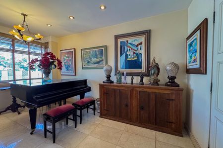 Apartamento à venda com 200m², 4 quartos e 2 vagasSala