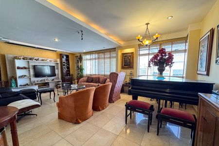 Apartamento à venda com 200m², 4 quartos e 2 vagasSala