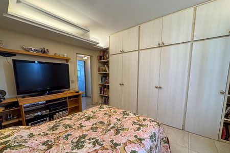 Apartamento à venda com 200m², 4 quartos e 2 vagasQuarto 1