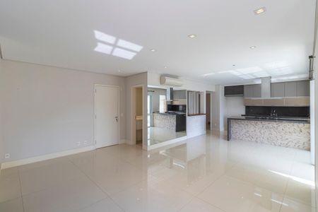 Apartamento para alugar com 119m², 2 quartos e 2 vagasSala