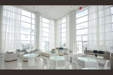 Apartamento para alugar com 33m², 1 quarto e 1 vagaÁrea comum - Salão de festas