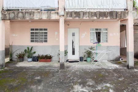 Casa à venda com 250m², 3 quartos e 3 vagas Casa à venda com 250m², 3 quartos e 3 vagasEdícula