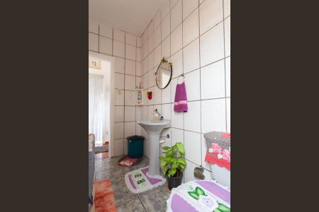 Casa à venda com 250m², 3 quartos e 3 vagas Casa à venda com 250m², 3 quartos e 3 vagasBanheiro Social