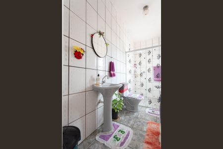 Casa à venda com 250m², 3 quartos e 3 vagas Casa à venda com 250m², 3 quartos e 3 vagasBanheiro Social