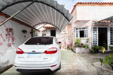 Casa à venda com 250m², 3 quartos e 3 vagas Casa à venda com 250m², 3 quartos e 3 vagasGaragem