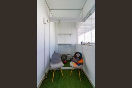 Apartamento à venda com 153m², 3 quartos e 3 vagas Apartamento à venda com 153m², 3 quartos e 3 vagasCloset da Suíte