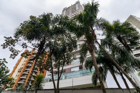 Apartamento à venda com 153m², 3 quartos e 3 vagas Apartamento à venda com 153m², 3 quartos e 3 vagasFachada