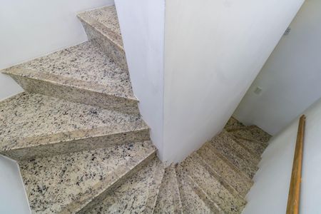 Apartamento à venda com 153m², 3 quartos e 3 vagas Apartamento à venda com 153m², 3 quartos e 3 vagasEscadas