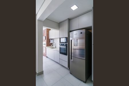 Apartamento à venda com 153m², 3 quartos e 3 vagas Apartamento à venda com 153m², 3 quartos e 3 vagasCozinha