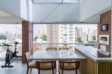 Apartamento à venda com 153m², 3 quartos e 3 vagas Apartamento à venda com 153m², 3 quartos e 3 vagasCozinha