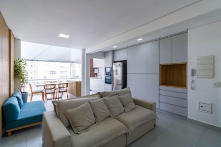 Apartamento à venda com 153m², 3 quartos e 3 vagas Apartamento à venda com 153m², 3 quartos e 3 vagasSala