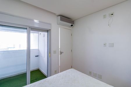 Apartamento à venda com 153m², 3 quartos e 3 vagas Apartamento à venda com 153m², 3 quartos e 3 vagasSuíte