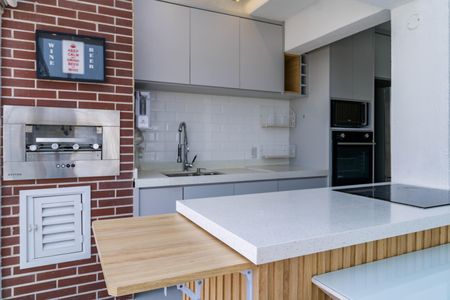 Apartamento à venda com 153m², 3 quartos e 3 vagas Apartamento à venda com 153m², 3 quartos e 3 vagasCozinha