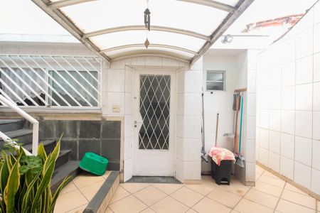 Casa à venda com 200m², 3 quartos e 2 vagasQuintal e Área de Serviço 