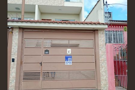 Casa à venda com 180m², 3 quartos e 3 vagas Casa à venda com 180m², 3 quartos e 3 vagasFachada/ Placa