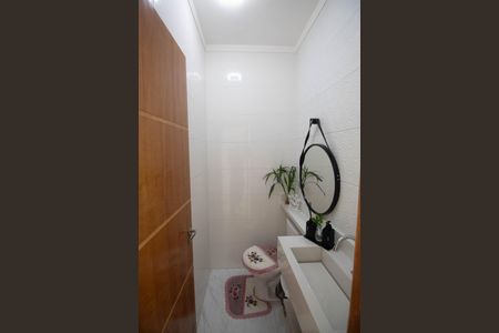 Casa à venda com 180m², 3 quartos e 3 vagas Casa à venda com 180m², 3 quartos e 3 vagasLavabo