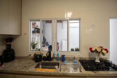 Casa à venda com 180m², 3 quartos e 3 vagas Casa à venda com 180m², 3 quartos e 3 vagasCozinha