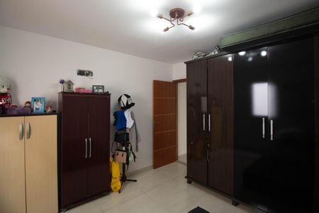 Casa à venda com 180m², 3 quartos e 3 vagas Casa à venda com 180m², 3 quartos e 3 vagasQuarto 1