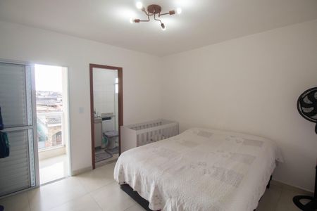 Casa à venda com 180m², 3 quartos e 3 vagas Casa à venda com 180m², 3 quartos e 3 vagasSuíte