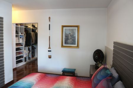Apartamento à venda com 254m², 3 quartos e 6 vagasSuíte 1