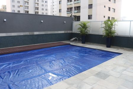 Apartamento à venda com 254m², 3 quartos e 6 vagasÁrea comum - Piscina