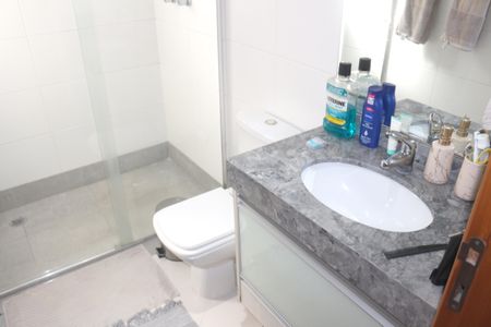 Apartamento à venda com 254m², 3 quartos e 6 vagasBanheiro da Suíte 2