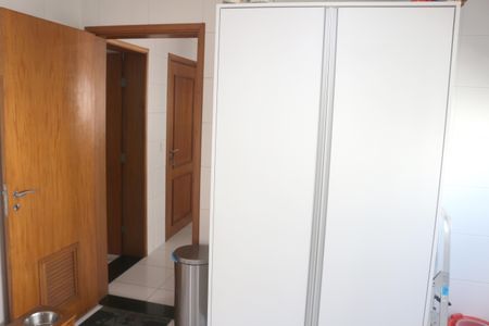 Apartamento à venda com 254m², 3 quartos e 6 vagasÁrea de Serviço