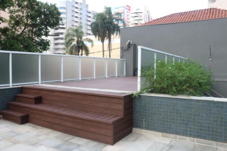 Apartamento à venda com 254m², 3 quartos e 6 vagasÁrea comum - Piscina