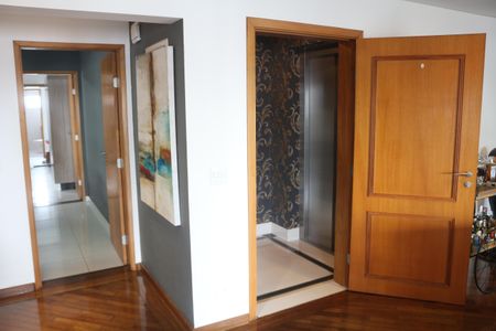 Apartamento à venda com 254m², 3 quartos e 6 vagasSala