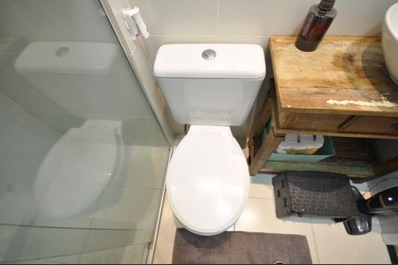 Apartamento à venda com 77m², 2 quartos e 2 vagasBanheiro Social