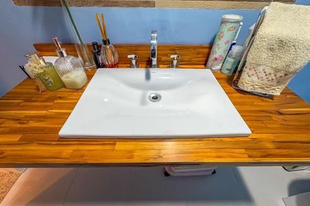 Casa à venda com 237m², 3 quartos e 2 vagasLavabo