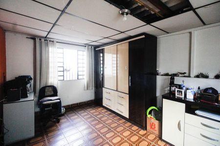 Casa à venda com 154m², 2 quartos e 3 vagasQuarto de serviço