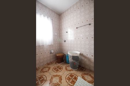 Casa à venda com 154m², 2 quartos e 3 vagasBanheiro