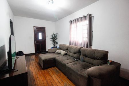 Casa à venda com 154m², 2 quartos e 3 vagasSala