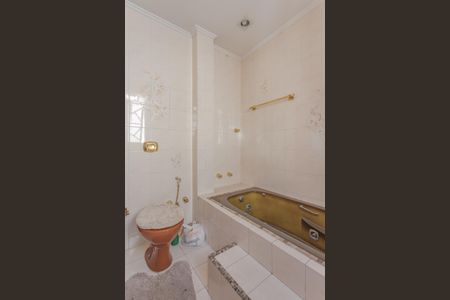 Apartamento à venda com 107m², 3 quartos e sem vaga Apartamento à venda com 107m², 3 quartos e sem vagaBanheiro