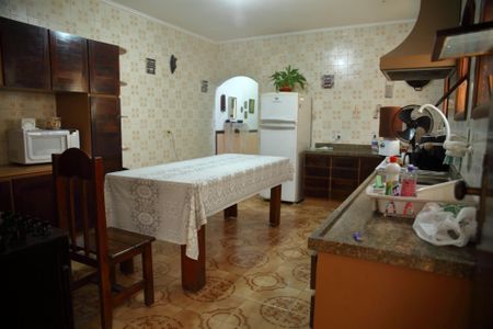 Casa à venda com 212m², 3 quartos e 2 vagasCozinha