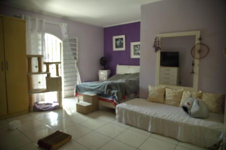 Casa à venda com 212m², 3 quartos e 2 vagasSuíte