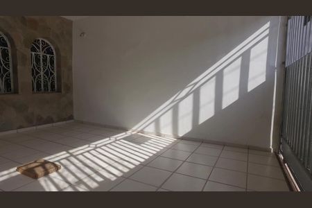 Casa à venda com 212m², 3 quartos e 2 vagasGaragem