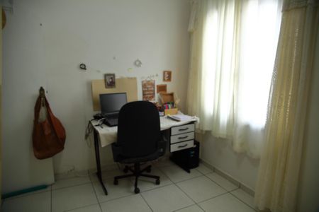 Casa à venda com 212m², 3 quartos e 2 vagasQuarto 2