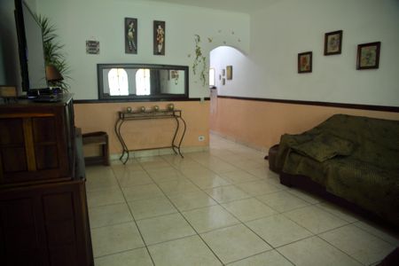 Casa à venda com 212m², 3 quartos e 2 vagasSala