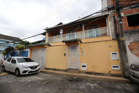 Casa de condomínio à venda com 240m², 5 quartos e 3 vagasFachada e placa