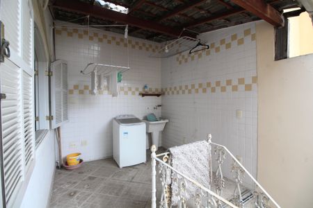 Casa de condomínio à venda com 240m², 5 quartos e 3 vagasÁrea de Serviço