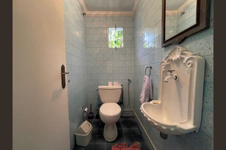 Casa à venda com 144m², 3 quartos e 1 vagaBanheiro 2