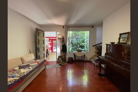 Sala de casa à venda com 3 quartos, 144m² em Vila Indiana, São Paulo
